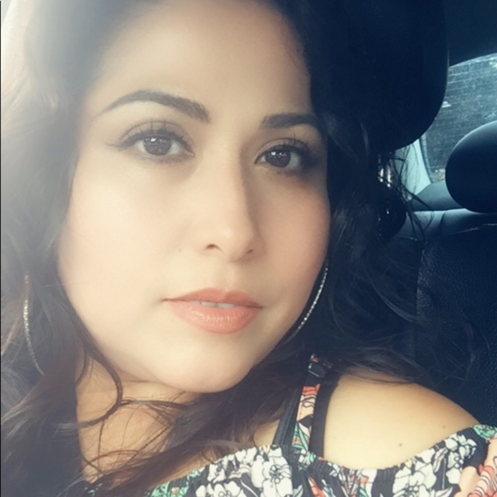Meet your Posher, Vanessa
